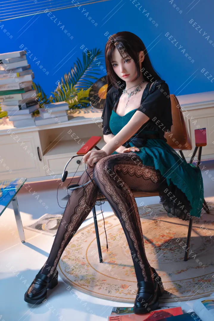 168cm (5ft6) A-Cup Lightweight Silicone Sex Doll ChengZi, ROS Head